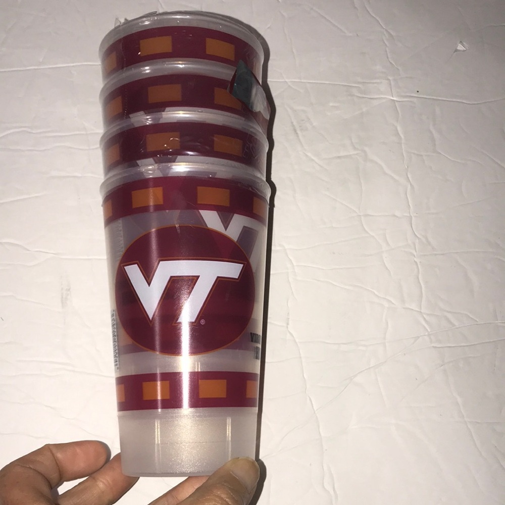 NIP Set/4 VT Cups